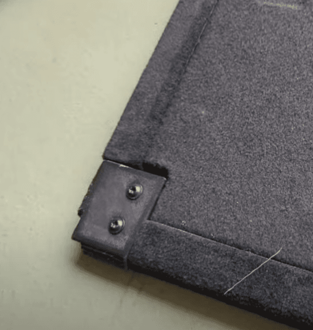 Estate Luggage-Compartment Floor-Panel Hinge
