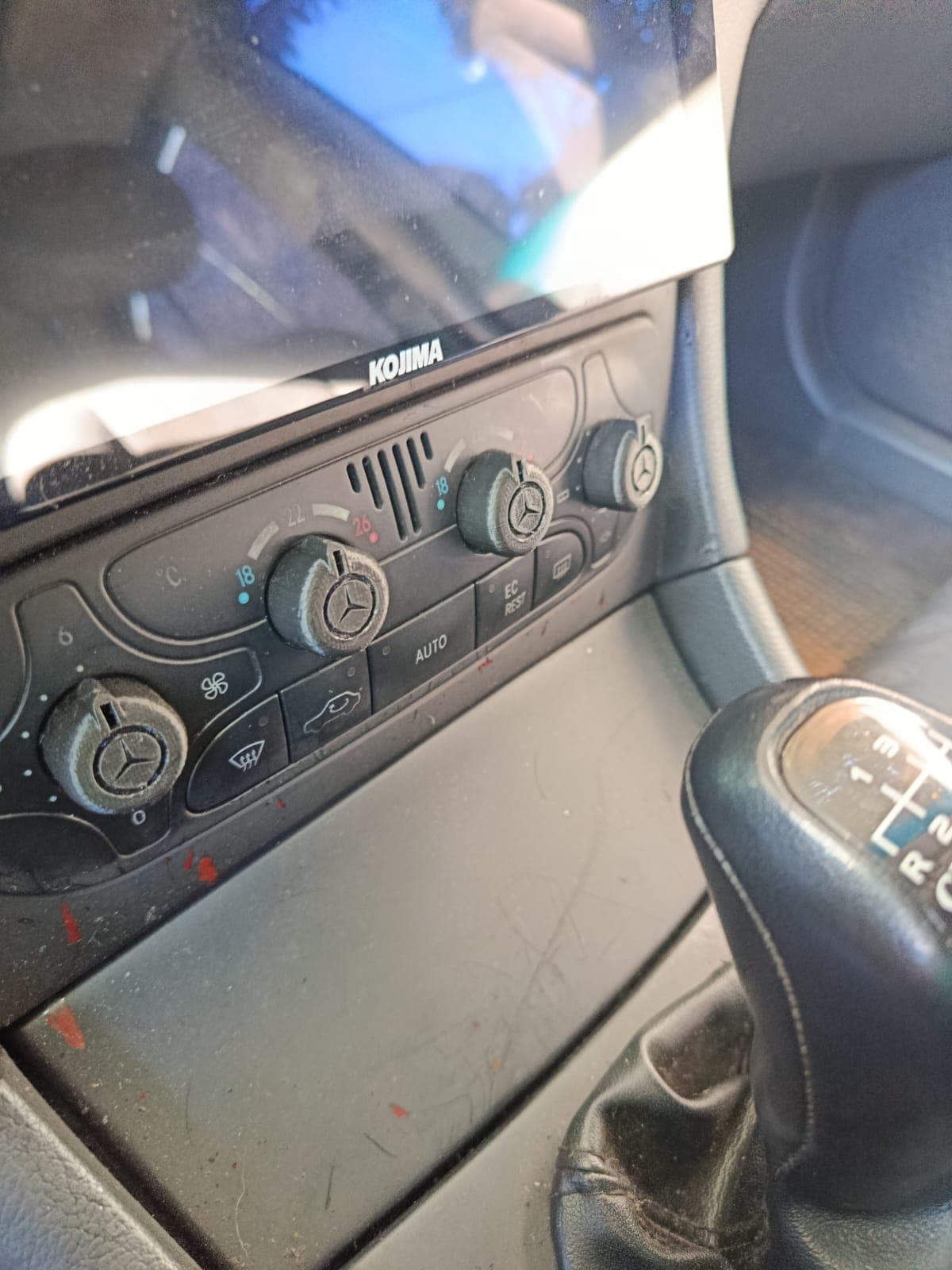 Climate-Control Temperature Knob
