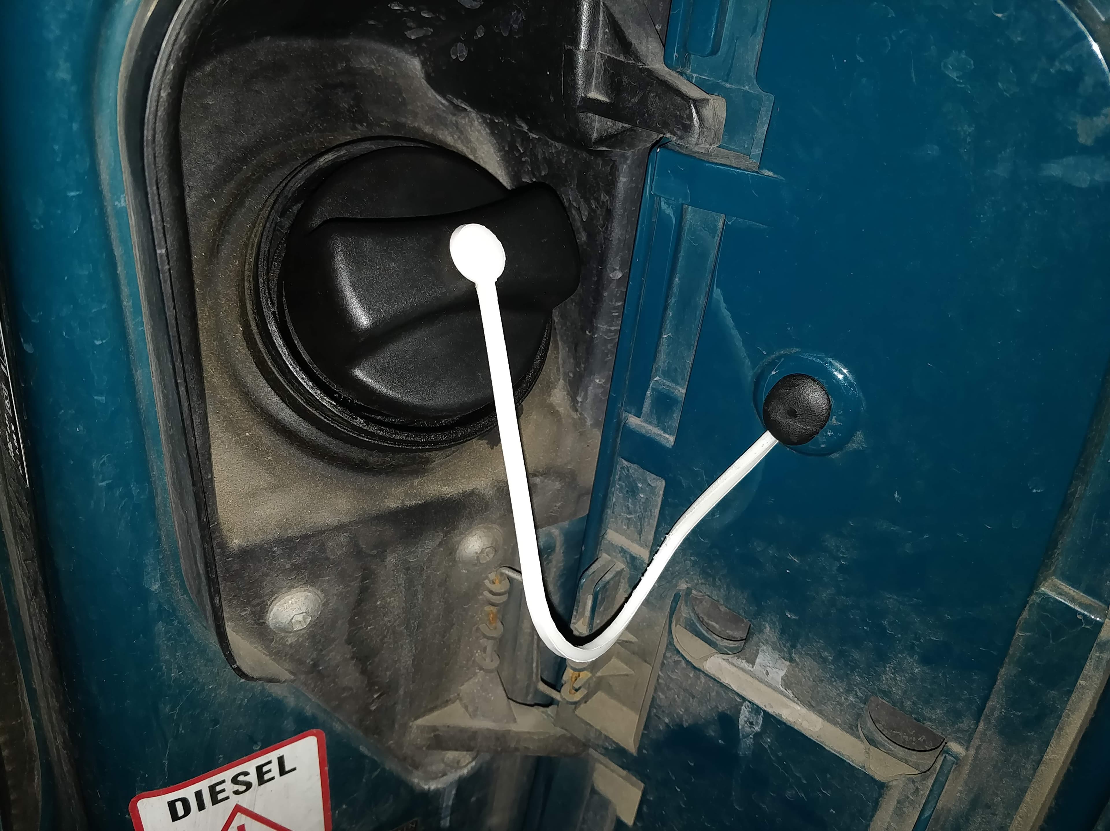 Fuel-Cap Tether