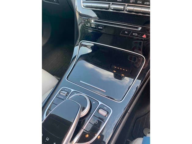 Wireless-Charger Console Tray