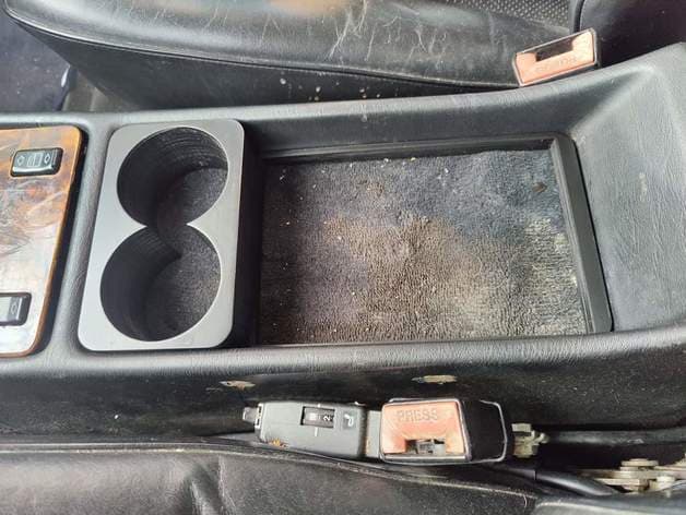 Roll-Top Console Cup Holder