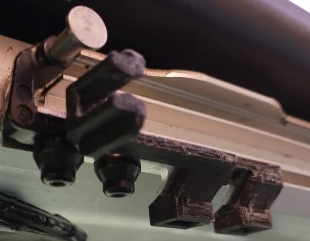 Inner Sunroof-Shade Side Guides