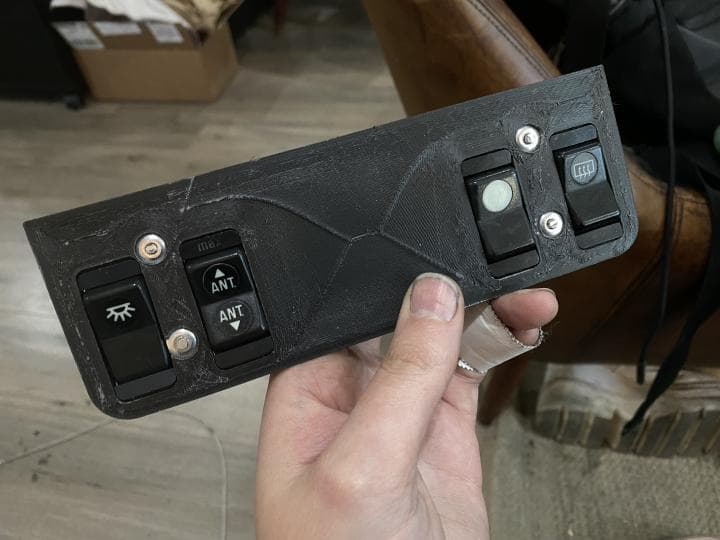 Centre-Console Switch Panel