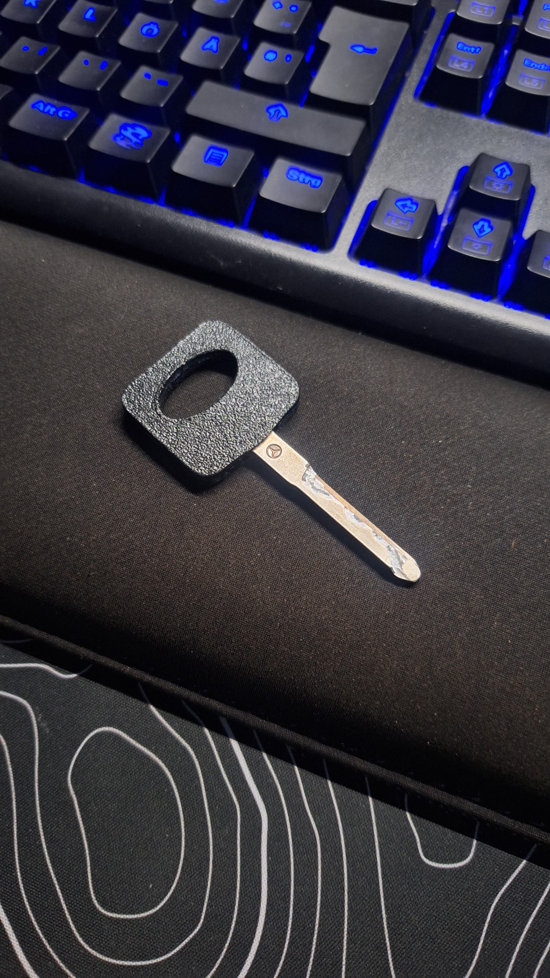 Wallet-Key Grip