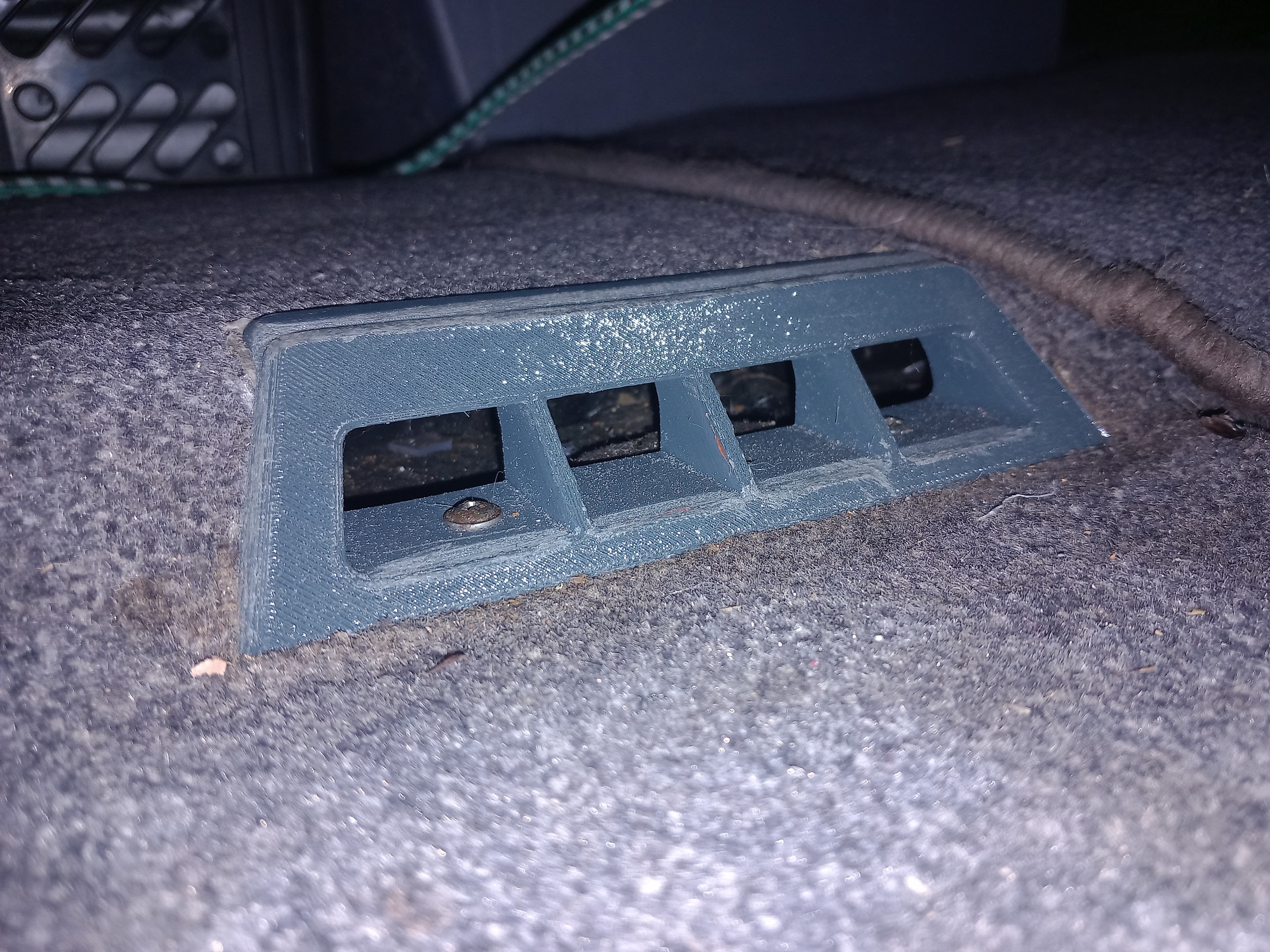 Floor Air-Ventilation Grille