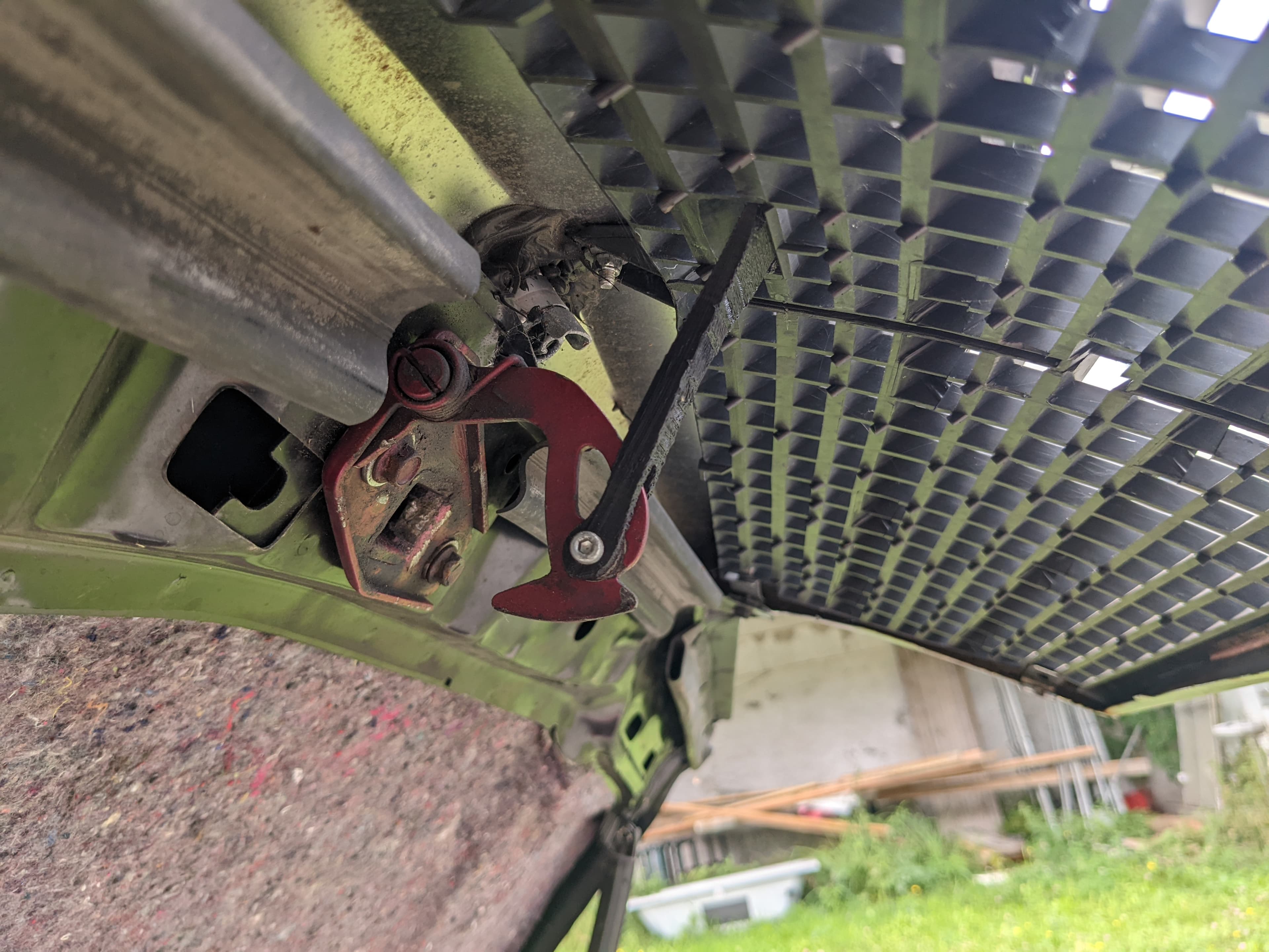 Bonnet-Release Handle